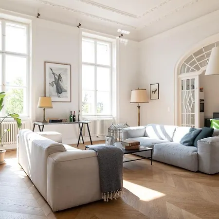 2-bedroom With Private Library * Vienna