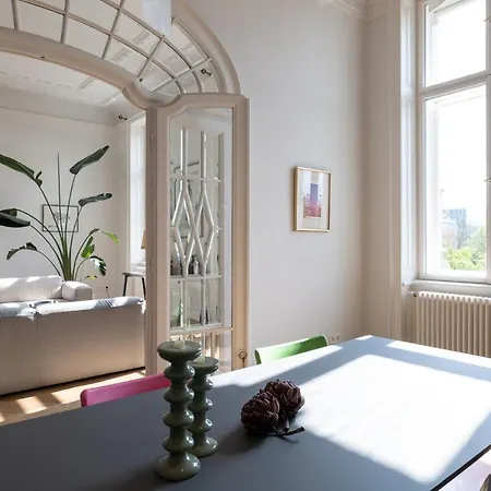 2-bedroom With Private Library *