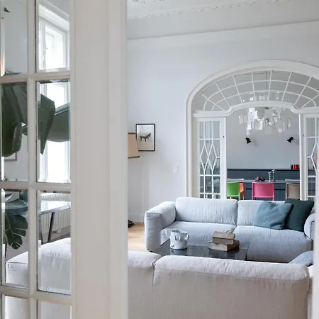 2-bedroom With Private Library Apartment *