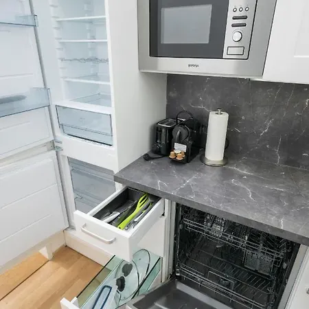Of Hernals Apartment *