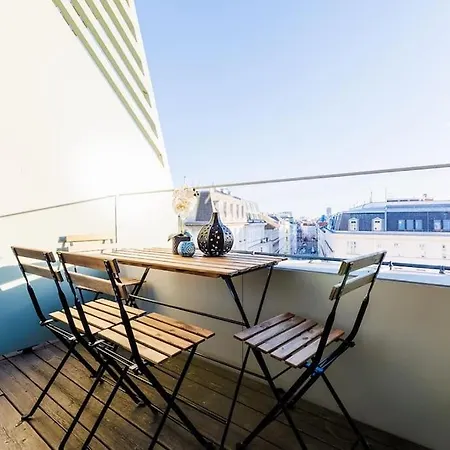 Apartment Julius 3 - Modern Comfort Only 5 Mins To Vienna's Center