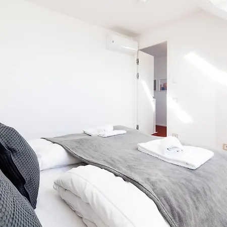 Julius 3 - Modern Comfort Only 5 Mins To Vienna's Center *