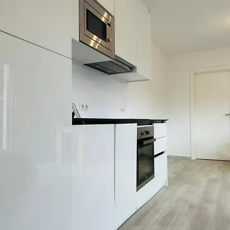 Apartment Modern - Free Parking - Balcony *