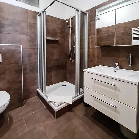 Cervantes 9 * Vienna