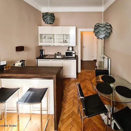 Cervantes 9 * Vienna