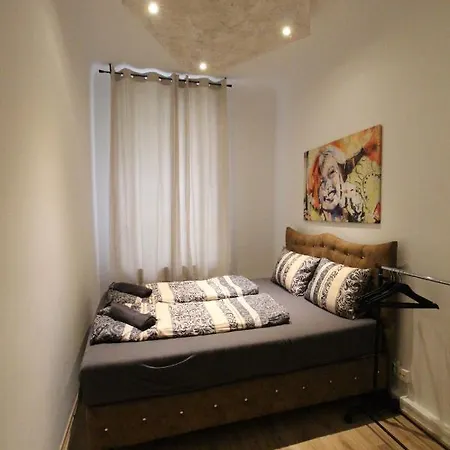 Apartment Private Double Bedroom Rf2