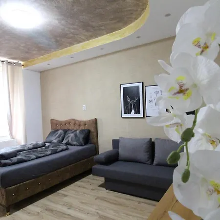 Apartment Private Quad Bedroom With Bathroom Rf3 *