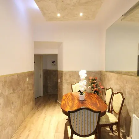 Apartment Private Quad Bedroom With Bathroom Rf3