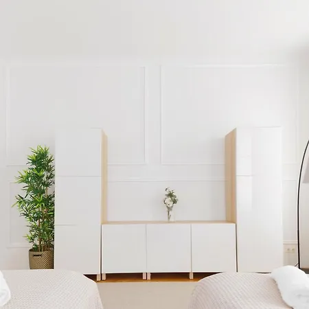 Apartment Designer Near Schoenbrunn *