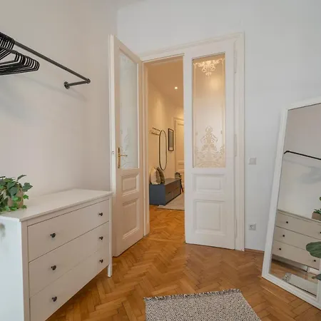 Premium In Beliebter Lage I Levestate * Vienna