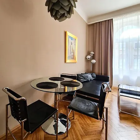 Apartment Cervantes 9 *