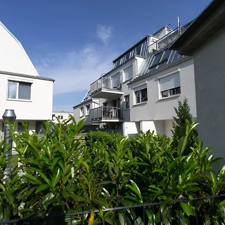 Apartment Modern With Big Balcony Near City Center