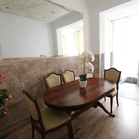 Apartment Private Double Bedroom Rf2