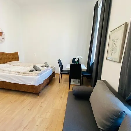 Deluxe Quad Dw Apartment