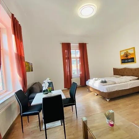 Quad-room Near Prater Stern Apartment