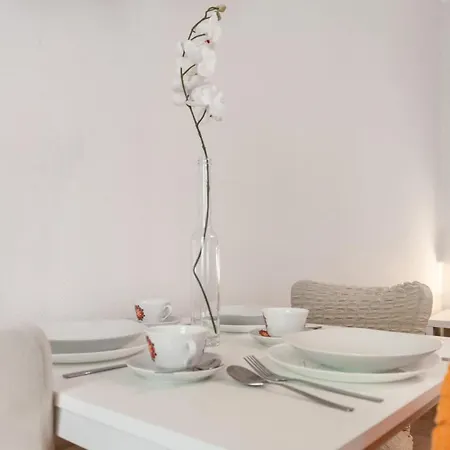 Convenient 1br In The Heart Of Apartment *