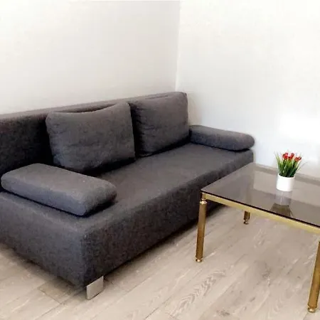 Premier Quad Wh Apartment