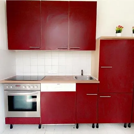 Apartment Premier Quad Wh *