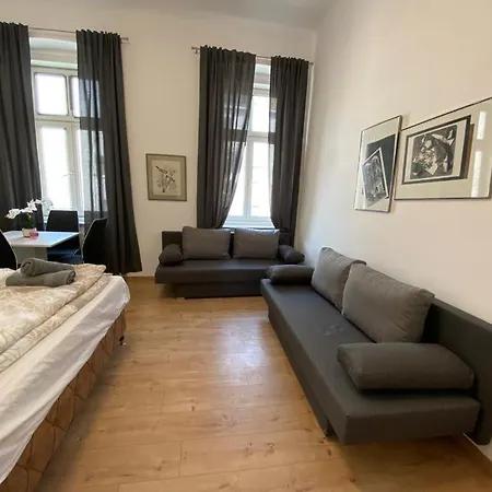 Deluxe Quad Dw Apartment *