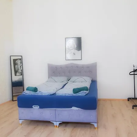 Apartment Ss Family 3 Bedroom In Praterstern Area Dw8