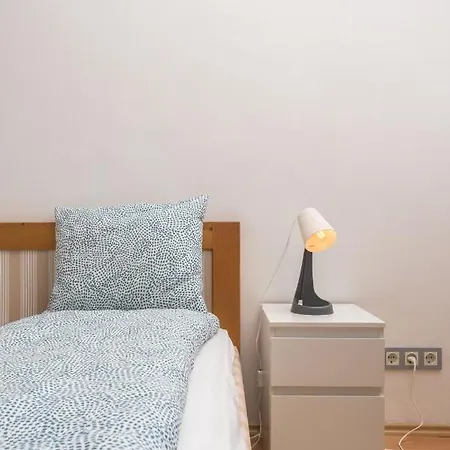 Spacious Apt In Perfect Location For Family 24h Check-in Apartment *