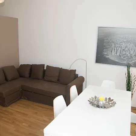 Hotspot Apartment *