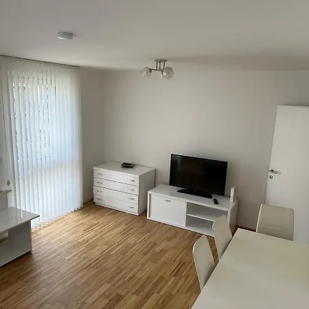 Hauptbahnhof Ferienwohnung Am Park Apartment Vienna