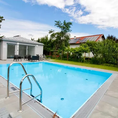 Dream Getaway With Jacuzzi And Pool *