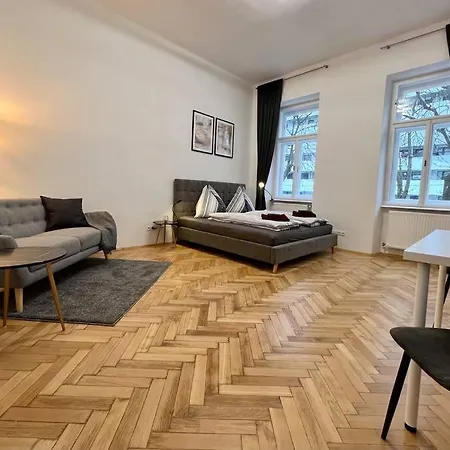 Little Cozy - Enjoy Viennas Spring Season Apartment