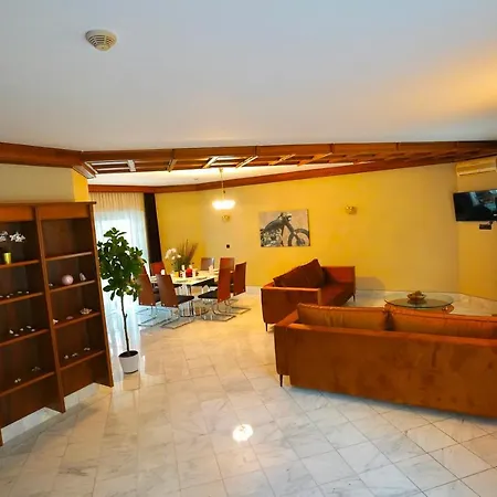Schoenbrunn Zm Apartment Vienna