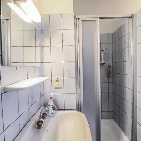 Db In Hutteldorferstrasse U3 Area *