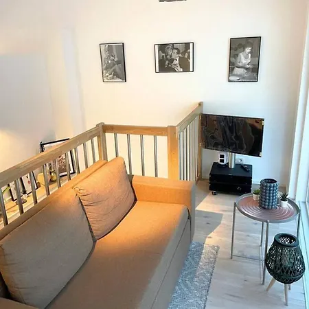 Summer Dream - Air Conditioned Balcony Flat On 2 Floors Apartment *