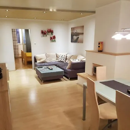 Esslinger Hauptstr Spacious With Loggia Apartment Vienna