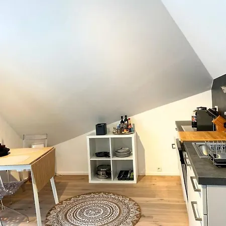 Summer Dream - Air Conditioned Balcony Flat On 2 Floors Apartment