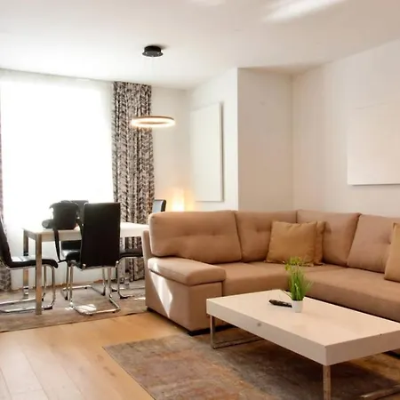 Apartment Engerth Moderne Mit Ruhiger Lage Und Balkon *