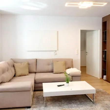 Engerth Moderne Mit Ruhiger Lage Und Balkon *
