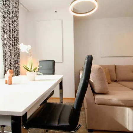 Engerth Moderne Mit Ruhiger Lage Und Balkon *