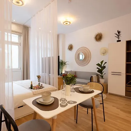 Apartment The Bohemian Courtyard *