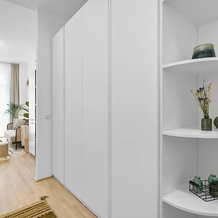 The Bohemian Courtyard Apartment Vienna