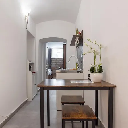 Apartment Edles Souterrain In Zentrumsnahe *