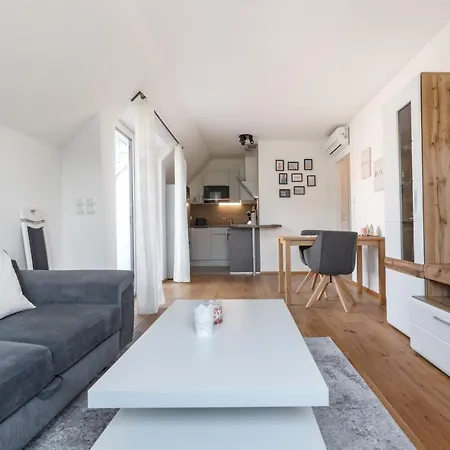 Gruene Ruhelage, 20 Minuten Ins Zentrum Und Parkgarage