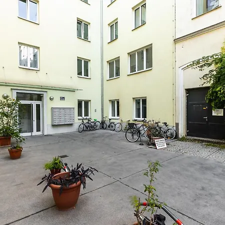 Stylish Next To Schwedenplatz Apartment *