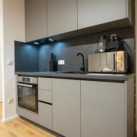 1br With A Queen-size Bed And Terrace - Contactless 24h Check-in * Vienna