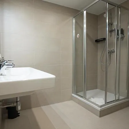 1br With A Queen-size Bed And Terrace - Contactless 24h Check-in Apartment
