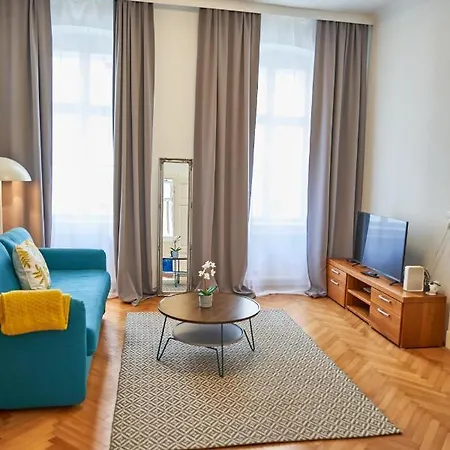 Renovated & Cozy - Close To Museumsquartier Appartamento