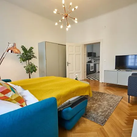 Fancy For 5 With Self-check-in At Spittelberg Apartment Vienna