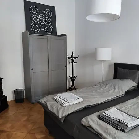 Guest house B In A Aristocratic