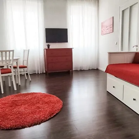 Helle Zweiraumwohnung In Wohngebiet * Wien