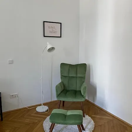 Two Bedroom * Vienna