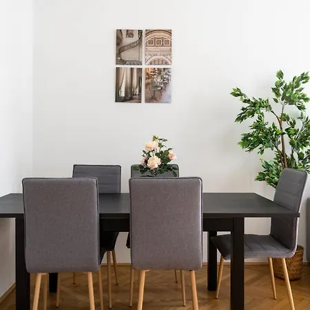 Two Bedroom Vienna
